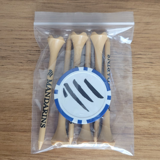 6-Pack of plastic golf tees (natural color) and ball marker (blue color)